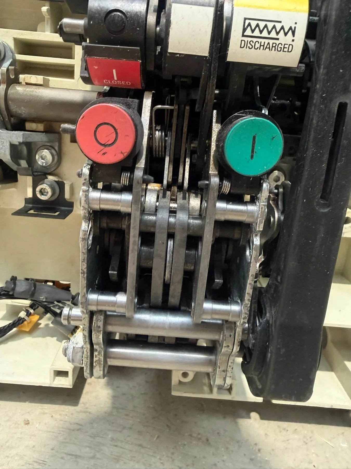 The 3WL operating mechanism after cleaning, bare metal, before lubrication